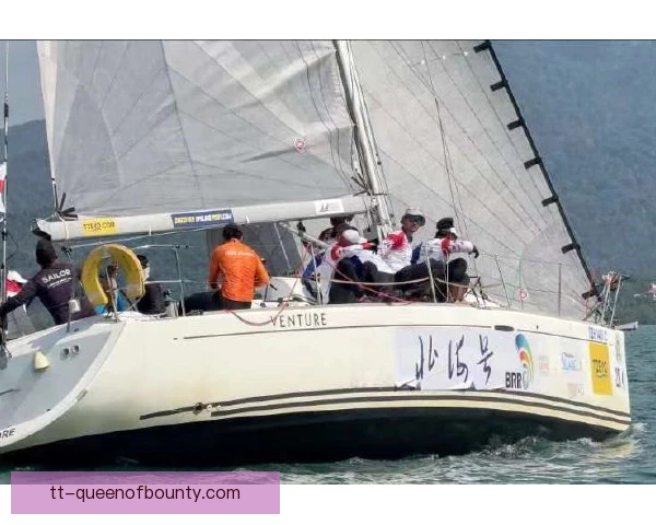 帆船转播机位：贴近水面捕捉风与浪的博弈